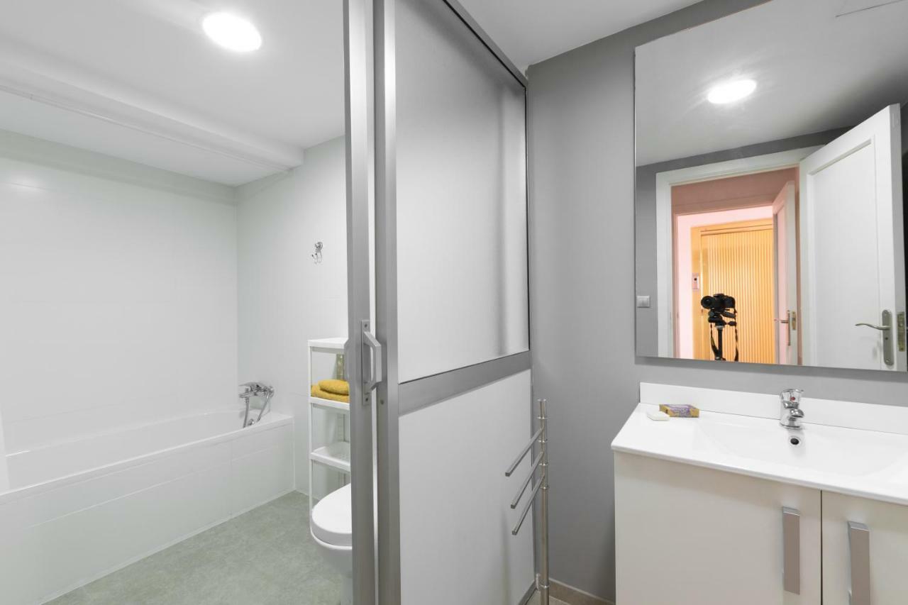 Light And Bright Apartment In Central Валенсия Екстериор снимка